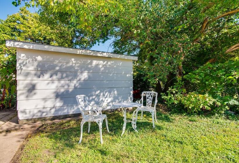 Historic Charleston Home < 1 Mi To University!