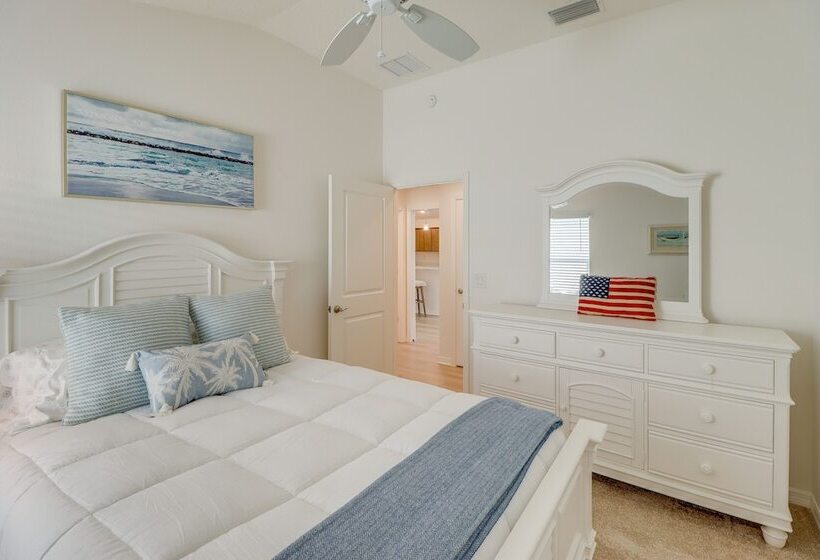 Community Pool & Tennis Court: Gem In The Villages