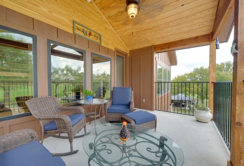 Horseshoe Bay Resort Home ~ 6 Mi To Lake Lbj!