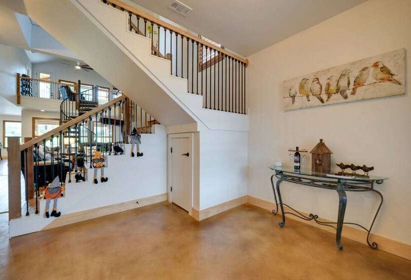 Horseshoe Bay Resort Home ~ 6 Mi To Lake Lbj!