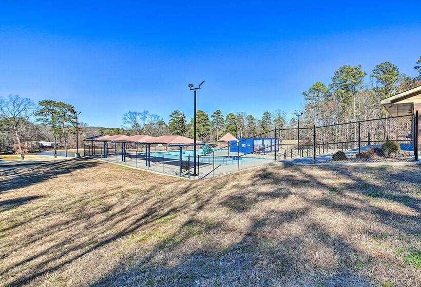 Hot Springs Village Haven W/ Community Amenities!