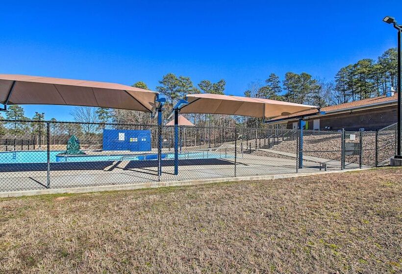 Hot Springs Village Haven W/ Community Amenities!