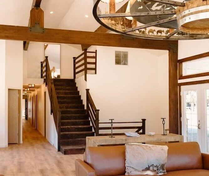 Отель Silver Ridge Ranch