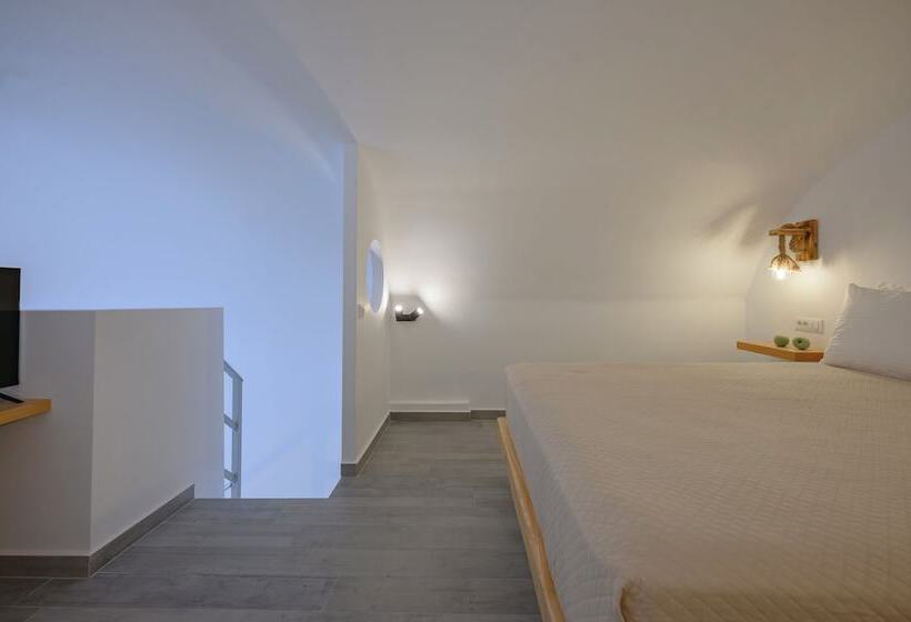 هتل Aegean Diamonds Luxury Suites