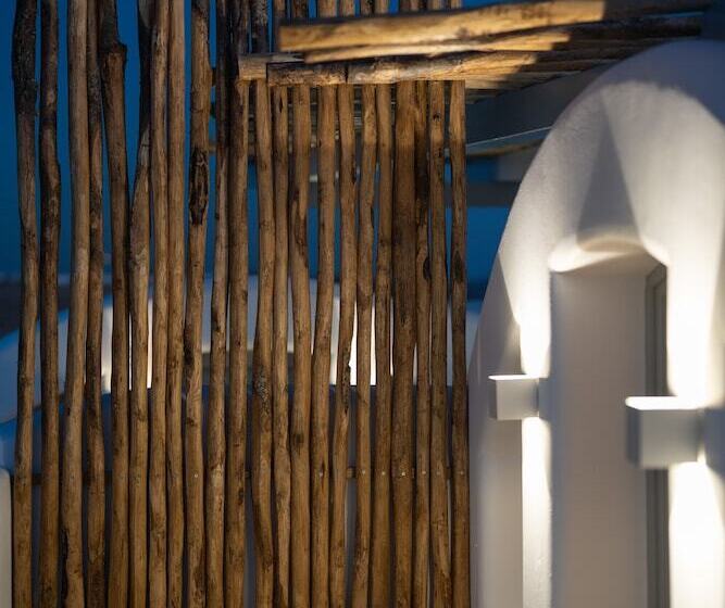 هتل Aegean Diamonds Luxury Suites