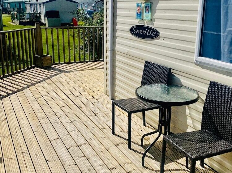 בית מלון כפרי Beautiful 3 Bed Static Caravan In Padstow