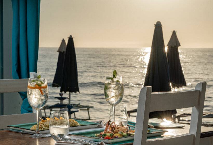 Отель Bellevue Sardinia Resort, Affiliated by Meliá