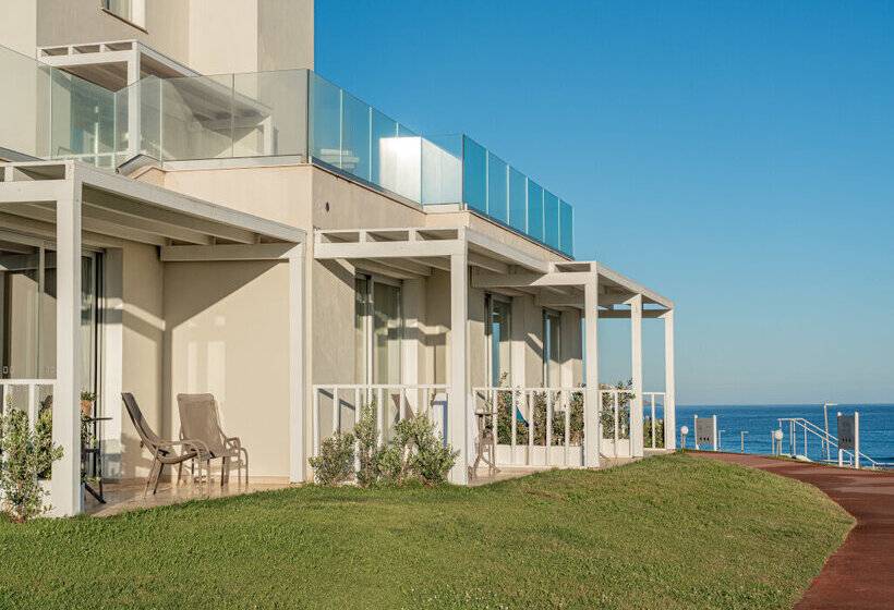 Отель Bellevue Sardinia Resort, Affiliated by Meliá