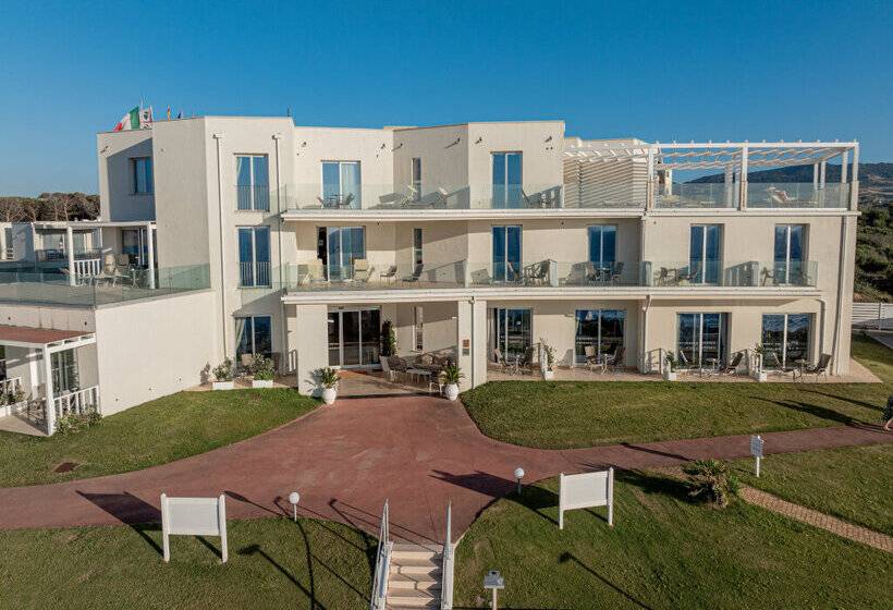 Отель Bellevue Sardinia Resort, Affiliated by Meliá