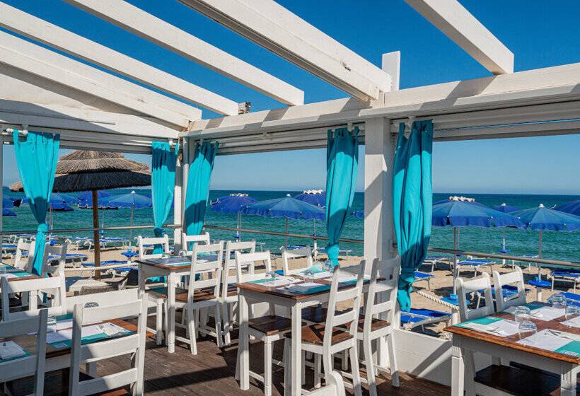 Отель Bellevue Sardinia Resort, Affiliated by Meliá