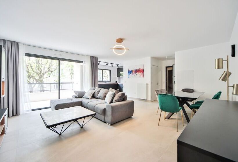 ホテル Blue Night International 71