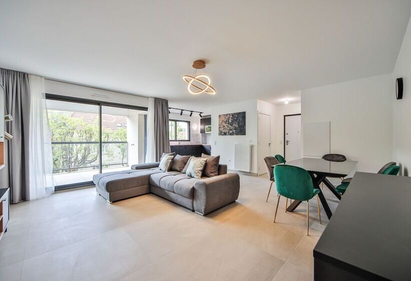 ホテル Blue Night International 71