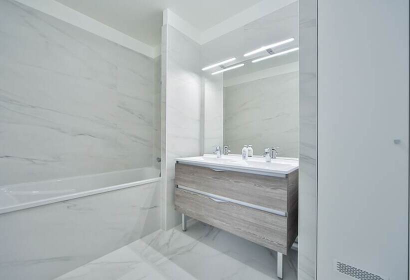 ホテル Blue Night International 71