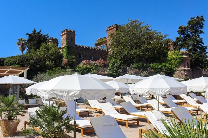 בית מלון כפרי Château De Théoule
