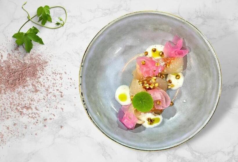 ホテル Château De Villars