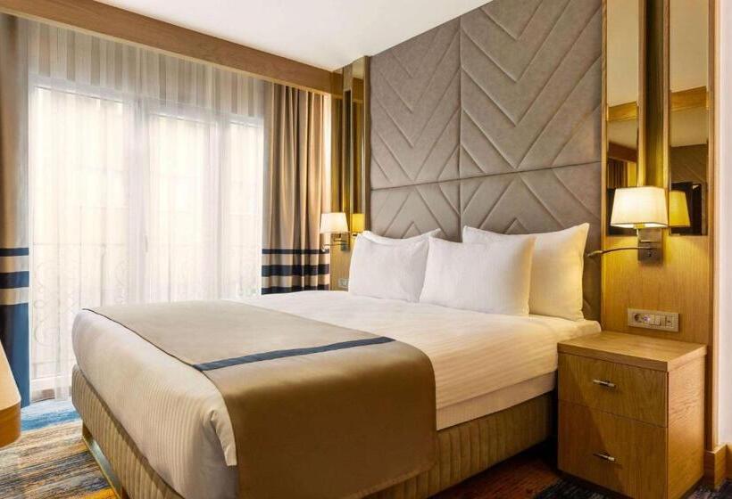 酒店 Days Inn By Wyndham Istanbul Bomonti