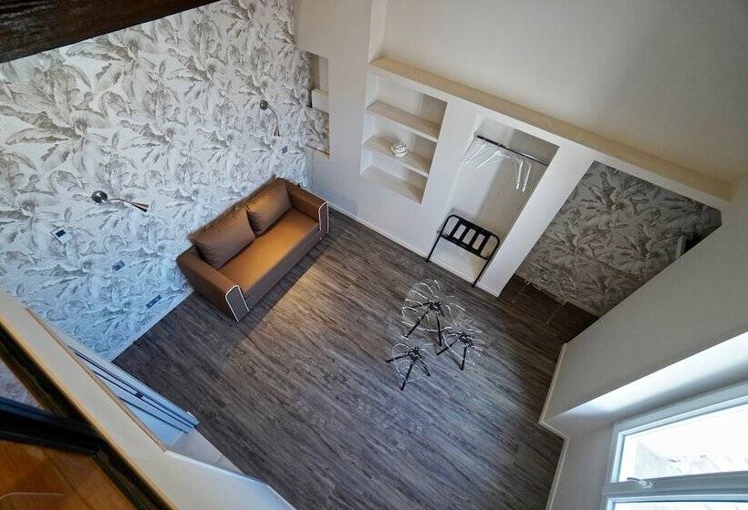 בית מלון כפרי Du Lion D Or