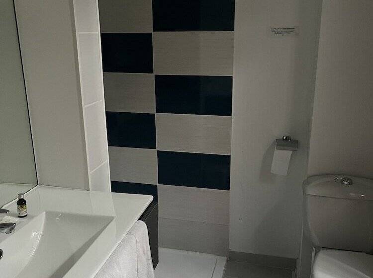 בית מלון כפרי Du Lion D Or