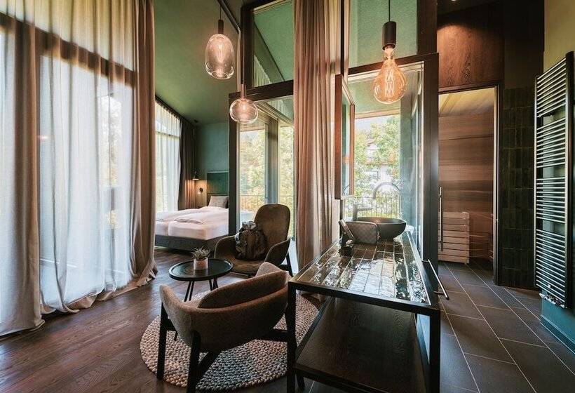 酒店 Floris Green Suites