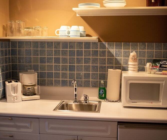 فندق Fountain View Inn