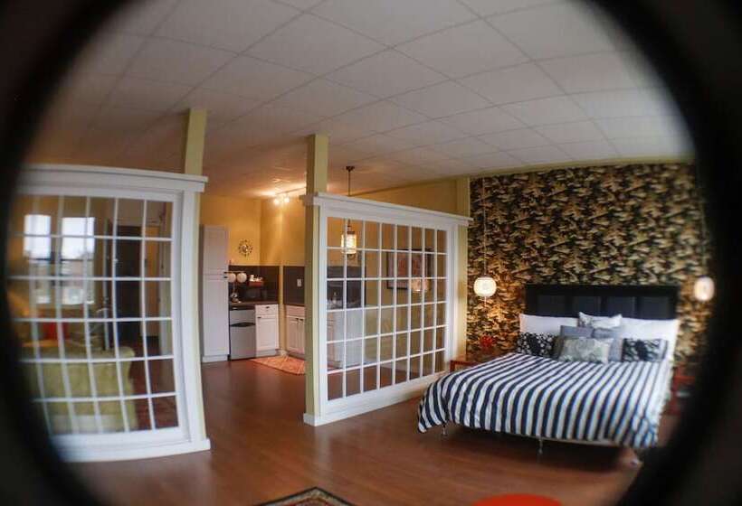 فندق Fountain View Inn