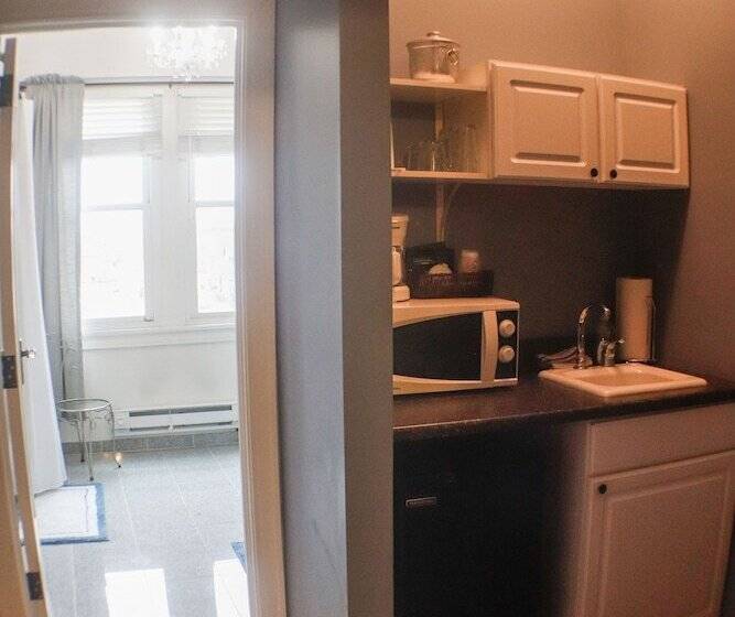 فندق Fountain View Inn