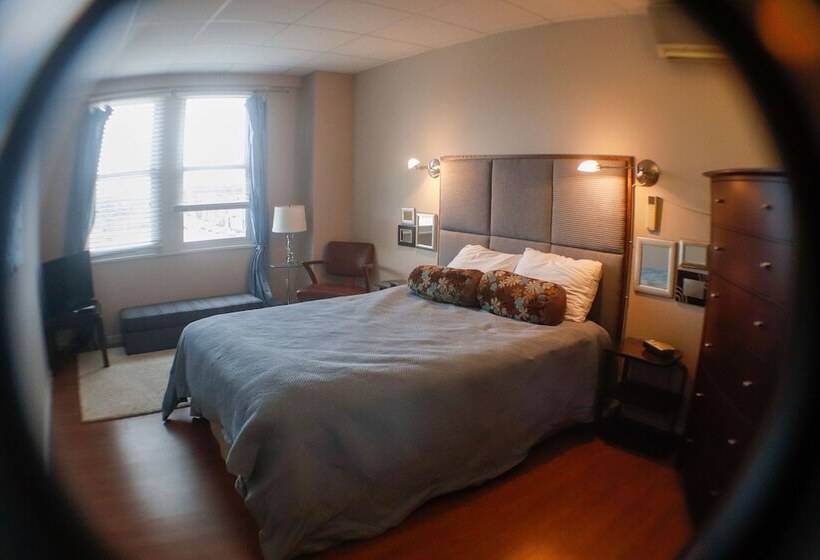 فندق Fountain View Inn