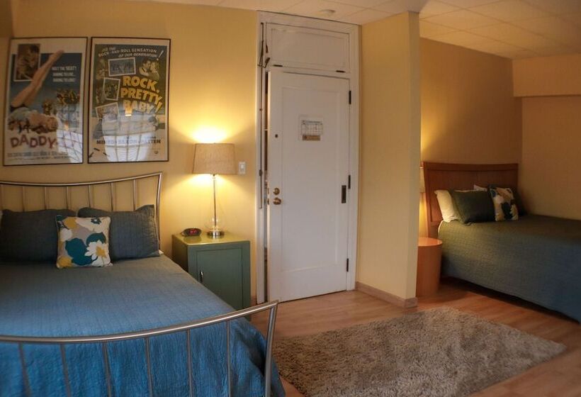 فندق Fountain View Inn