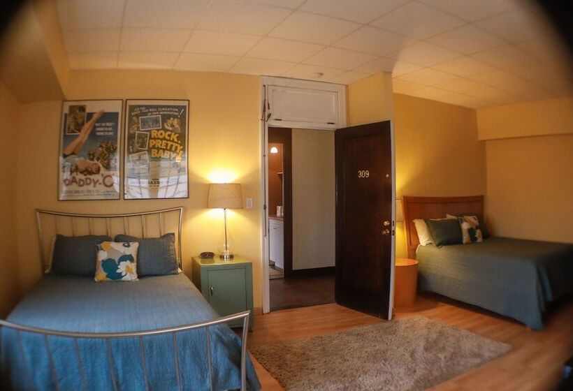 فندق Fountain View Inn