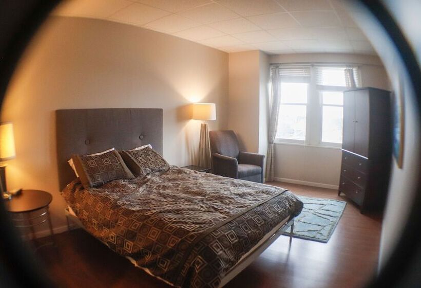 فندق Fountain View Inn