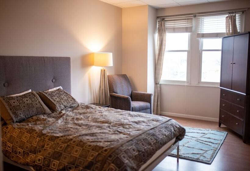 فندق Fountain View Inn