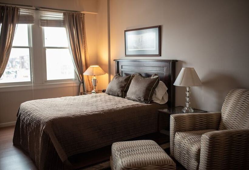 فندق Fountain View Inn