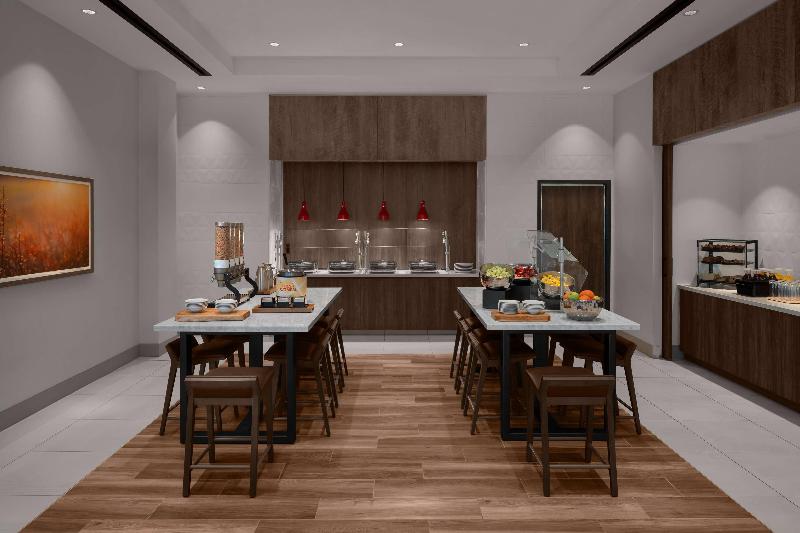 Отель Hilton Garden Inn Grand Prairie At Epiccentral