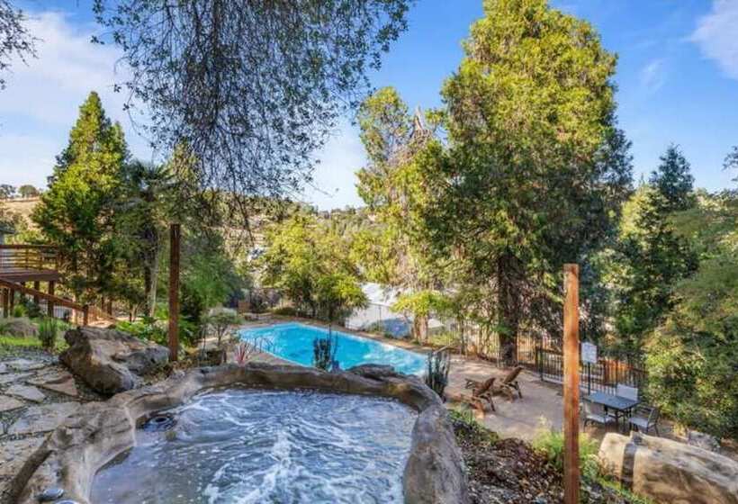 בית מלון כפרי Immersive Suite With Pool & Hot Tub