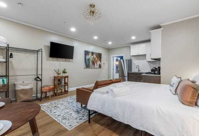 בית מלון כפרי Immersive Suite With Pool & Hot Tub