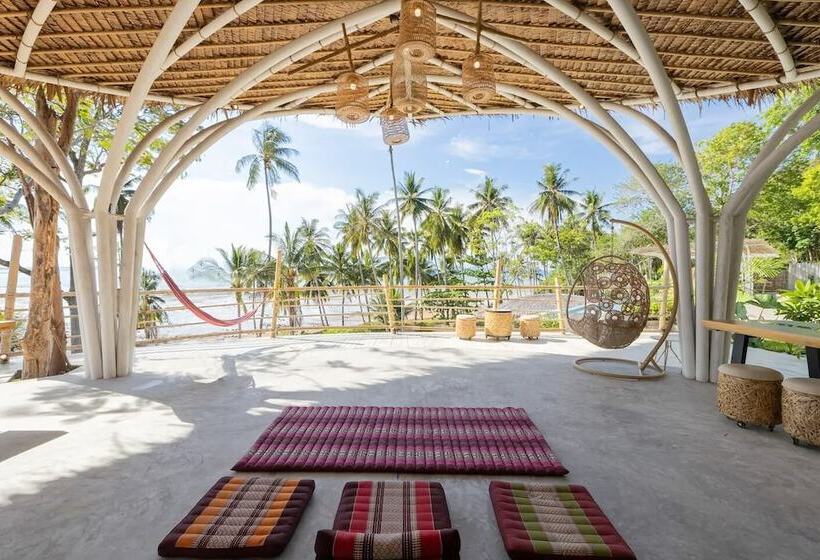 Отель Jaiyen Eco Resort