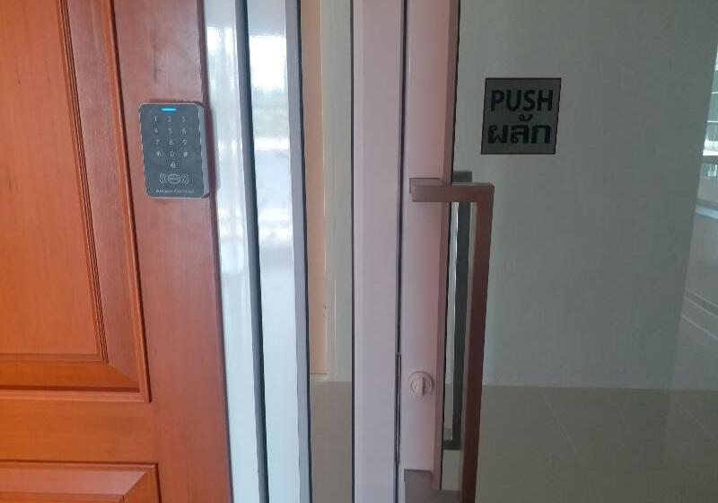 ホテル Saney Apartment By Zuzu