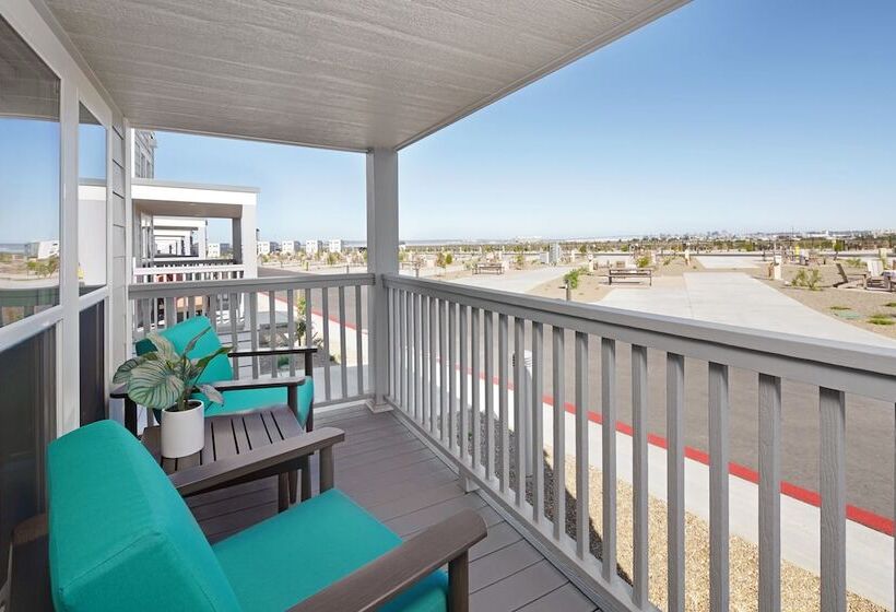 Отель Sun Outdoors San Diego Bay