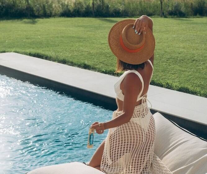 בית מלון כפרי Taf Beach Villas With Tesla