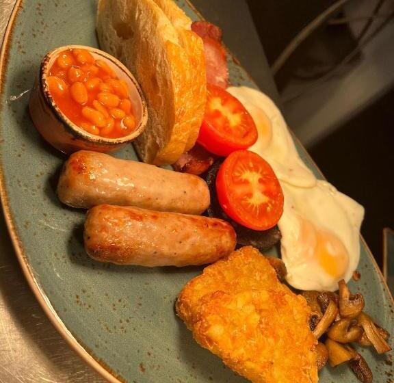 בית מלון כפרי The Royal Bar & Shaker