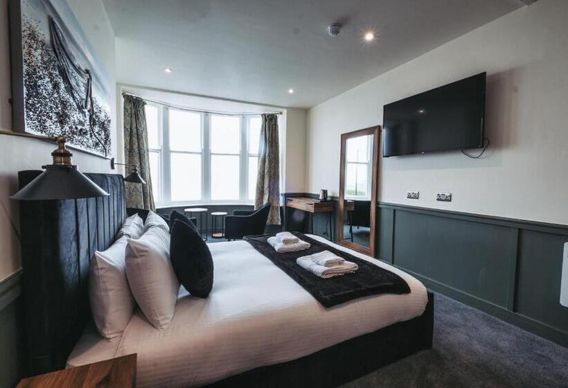 בית מלון כפרי The Royal Bar & Shaker