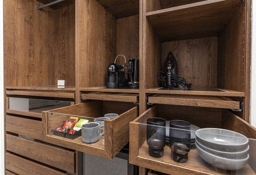 هتل Victoria Hall Apartments