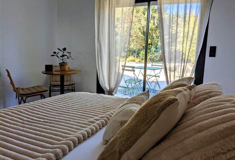 בית מלון כפרי Villa Short Cravate