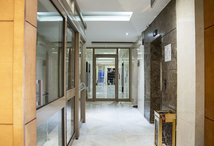 ホテル Wasan Suites By Oyo