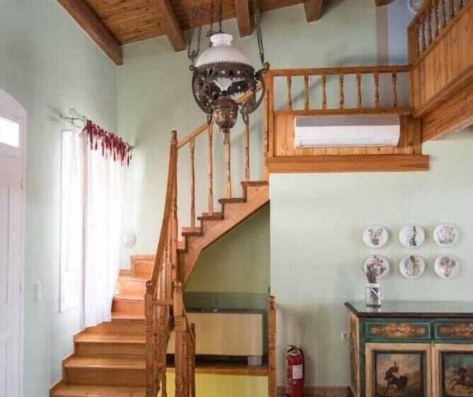 هتل Yiasemi Of Chios