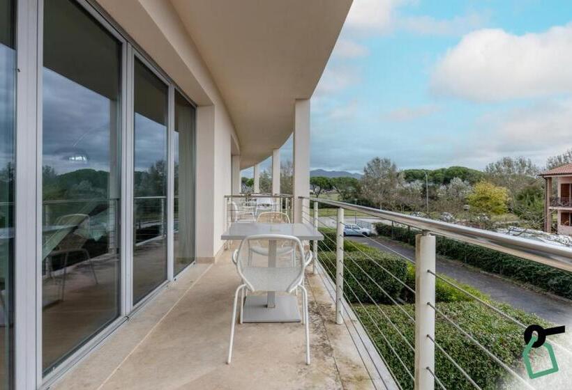 هتل Hotiday Room Collection   Pisa