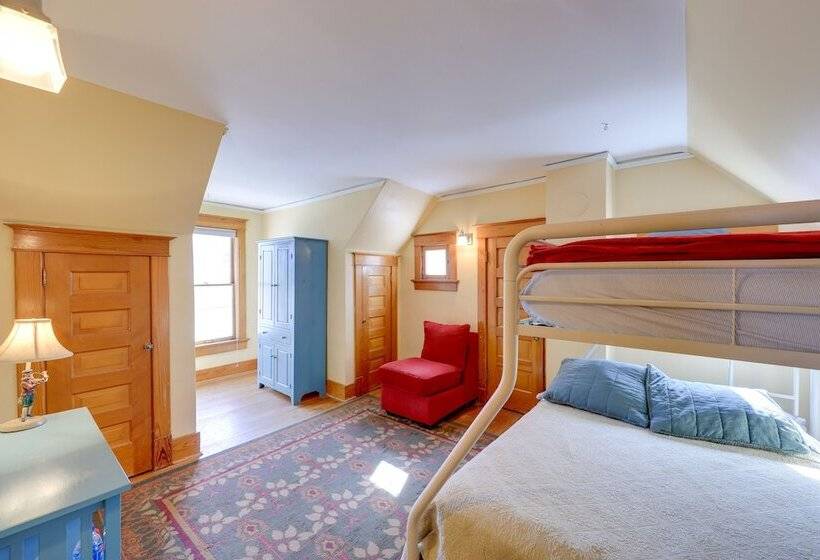 Idaho Springs Home   Walk To Downtown!