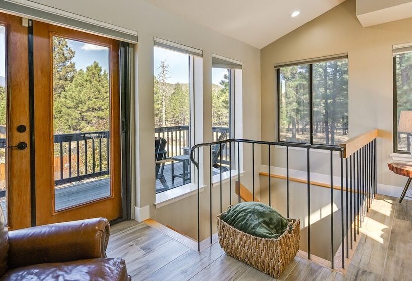 Idyllic Flagstaff Vacation Home: 3 Mi To Downtown!