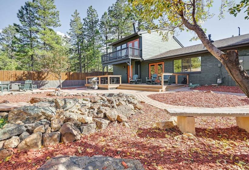 Idyllic Flagstaff Vacation Home: 3 Mi To Downtown!