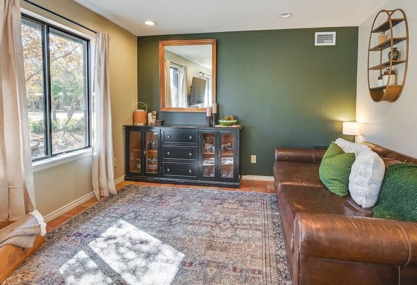 Idyllic Flagstaff Vacation Home: 3 Mi To Downtown!